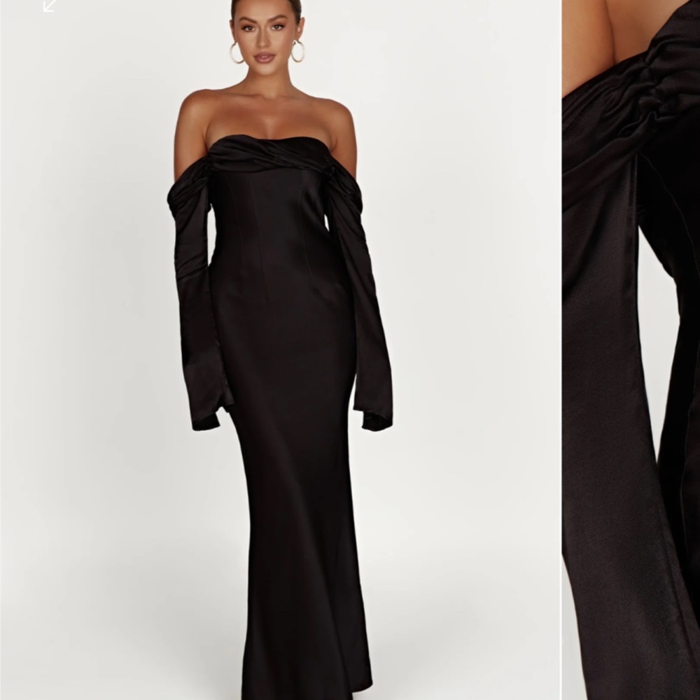 Meshiki Black Silk gown